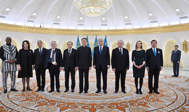 Президент принял верительные грамоты от послов ряда государств