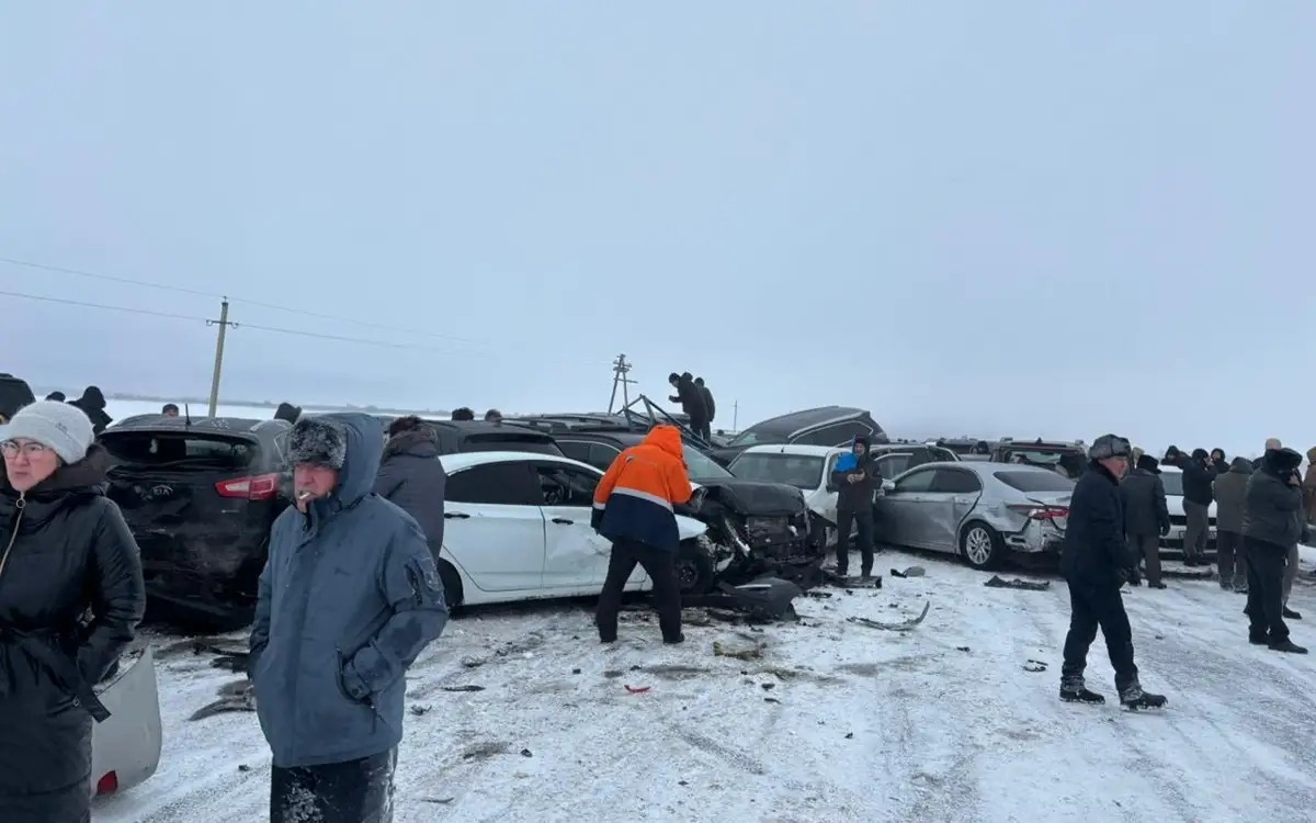 Кто виноват в ДТП с участием 95 автомобилей в Акмолинской области? МЧС ответило