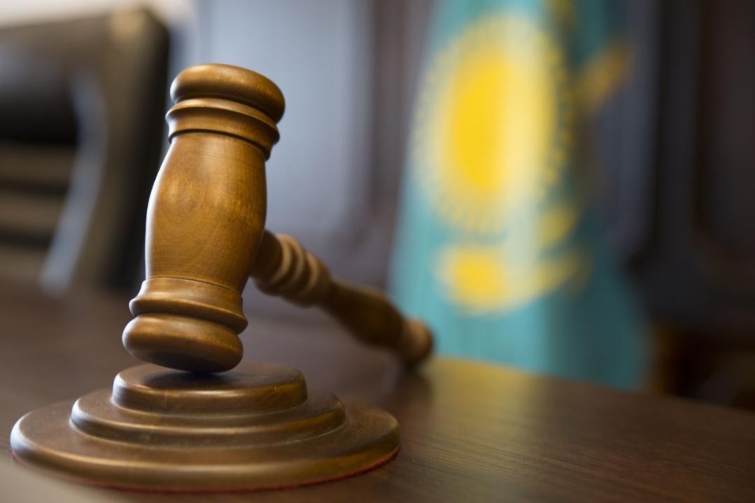 Двое лиц, пропагандировавших терроризм, приговорены к 7 годам лишения свободы.