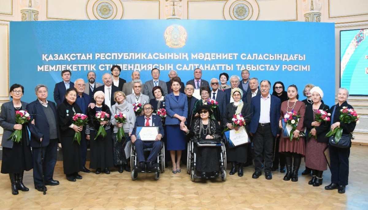 Аида Балаева призвала интеллигенцию пропагандировать ценности, определенные Президентом.