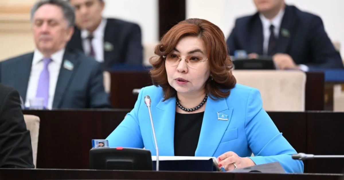 Сенатор Бибигуль Жексенбай забила тревогу, заявив о нехватке специалистов по инклюзивному образованию в стране.