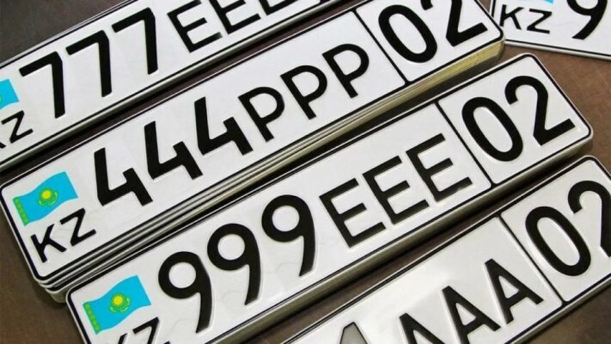 "В новом законе есть недоработка": Казахстанцы, ввезшие автомобили из Китая, не могут легализовать свои машины в стране