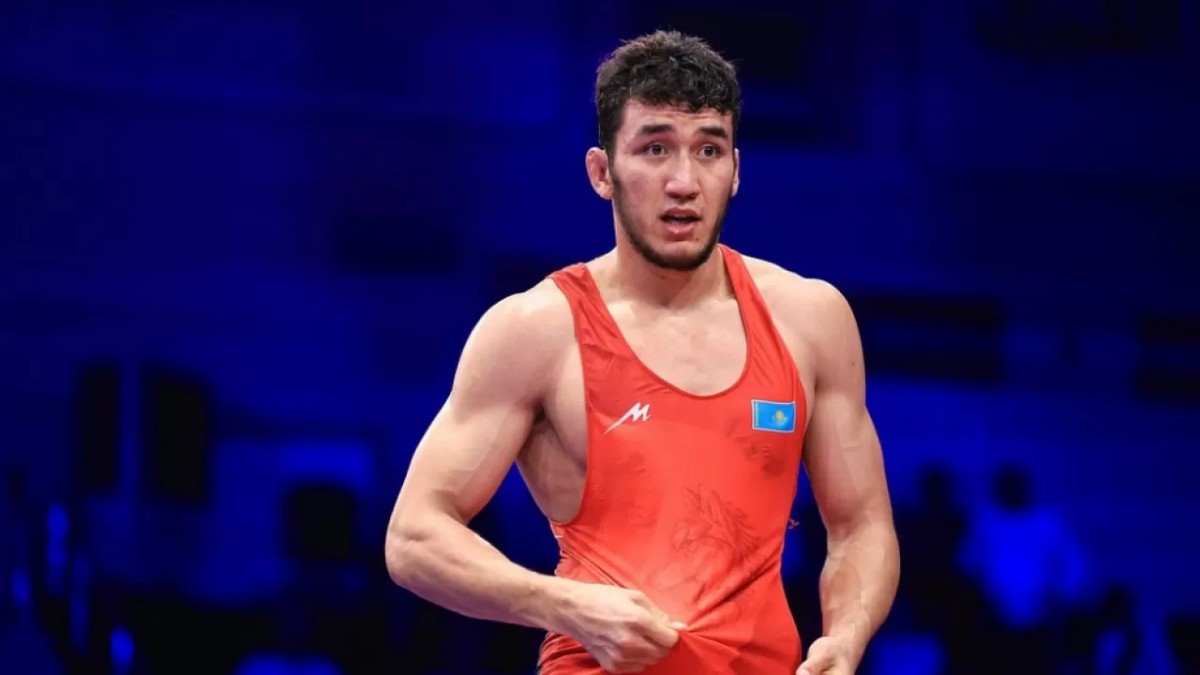 На чемпионате Азии Ризабек Айтмухан завоевал серебряную медаль.