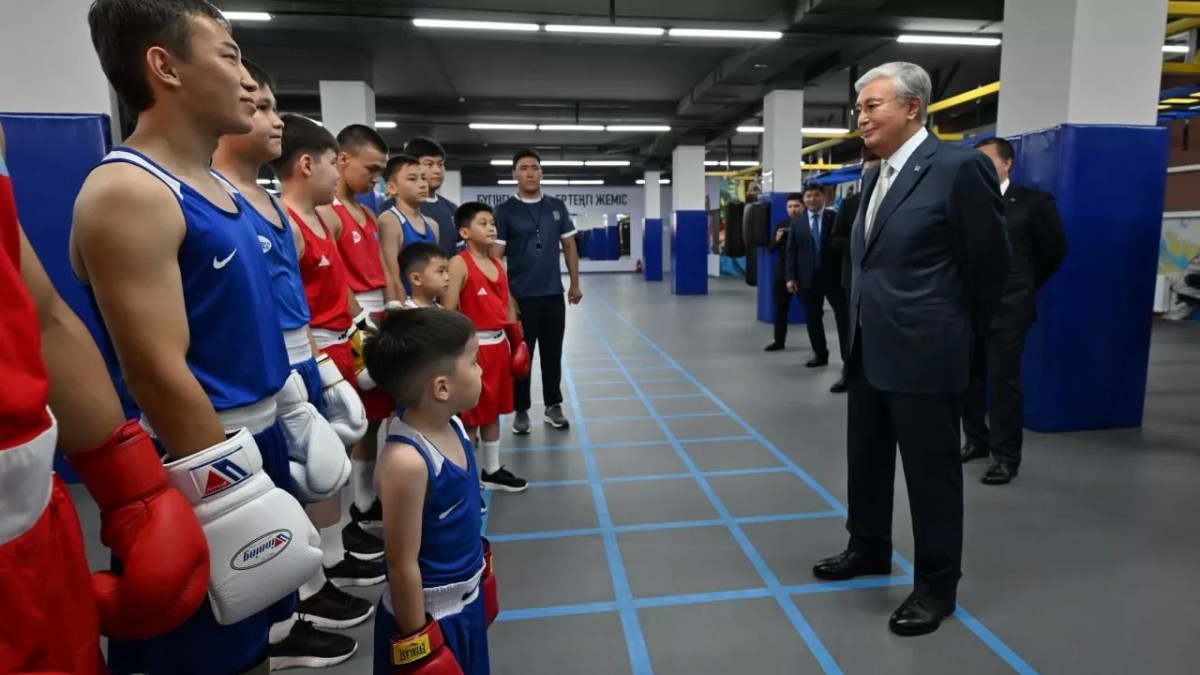 Президент посетил спортивный комплекс имени Бекзата Саттарханова