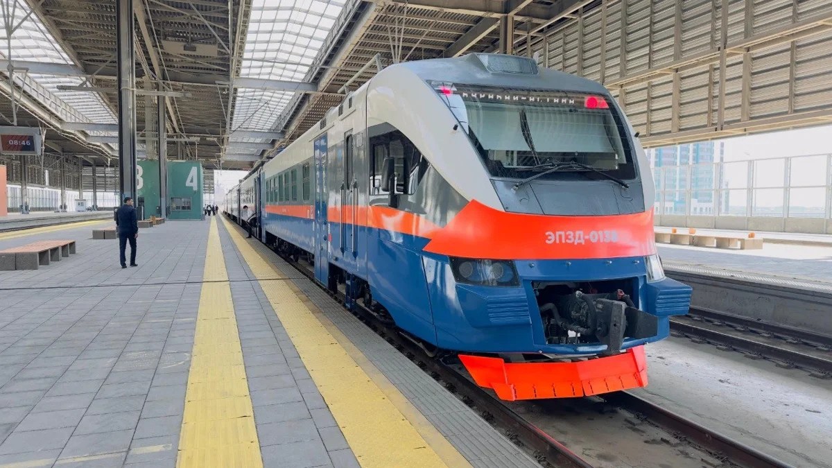 Направление Астана – Бурабай запущено новым электропоездом «Burabay Express»