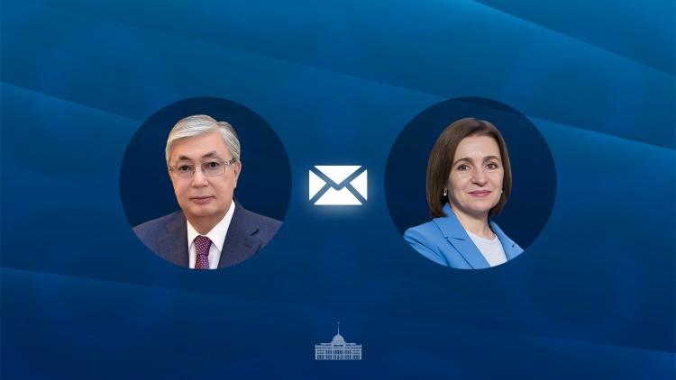 Токаев поздравил президента и народ Молдовы с Днем независимости