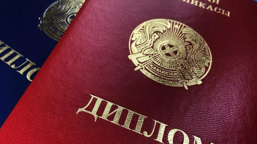 «Дипломмен ауылға»: 114 тысяч специалистов получили подъемные пособия, 52 тысячи специалистов получили льготные кредиты