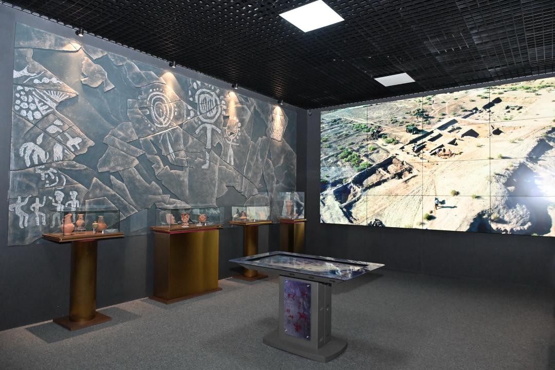 Открылась международная выставка «Следы огузской степной культуры»