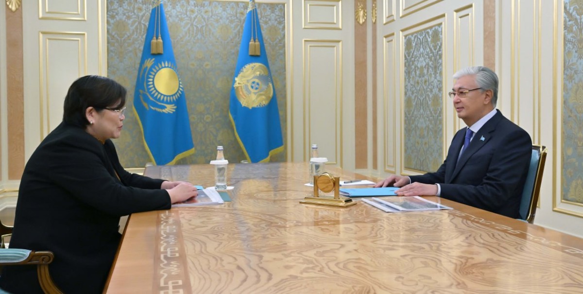 Президент принял председателя Конституционного суда Эльвиру Азимову.