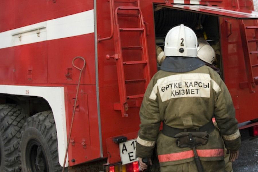 В Алматинской области в результате пожара погибли три человека