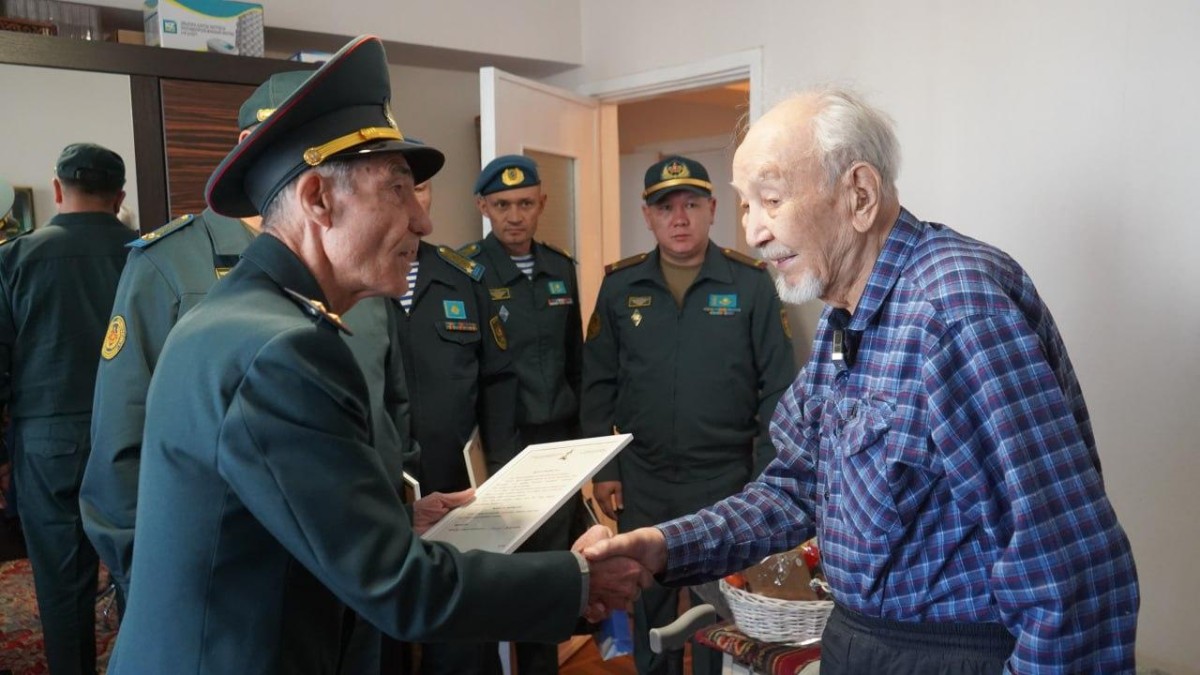 В Алматы ветеран войны отметил 101-летие