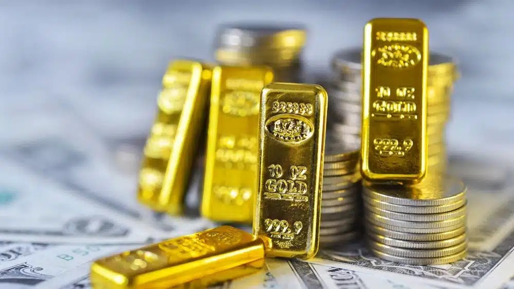 Золото установило рекорд: выгодно ли инвестировать?