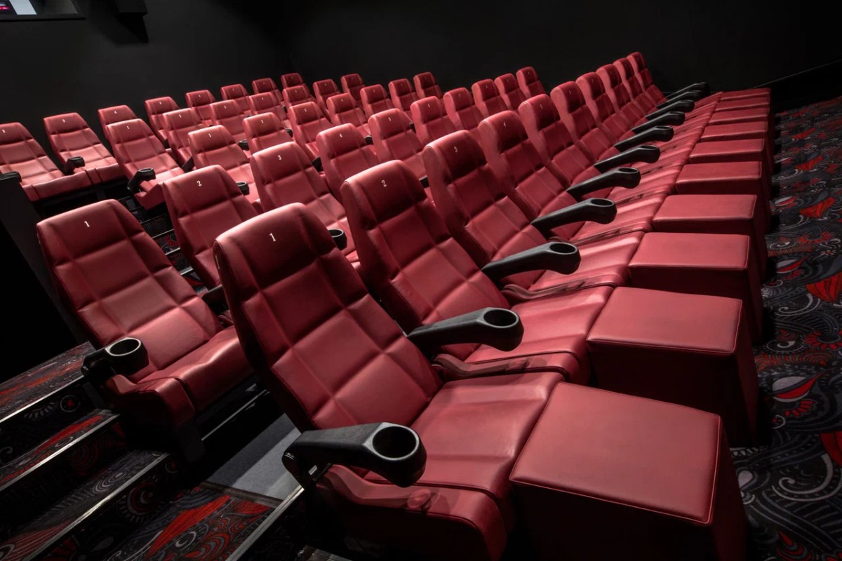 Скандал на кинорынке: Kinopark — Kinoplexx Theatres заподозрили в незаконных сборах
