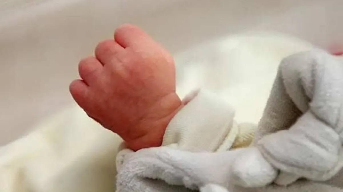 В Узбекистане родился младенец с четырьмя ногами