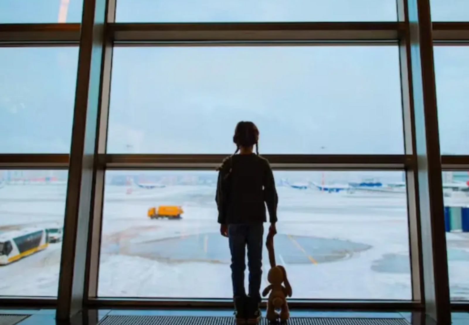 Air Astana проиграла суд: Девочке, оставшейся одной в аэропорту, будет выплачена компенсация