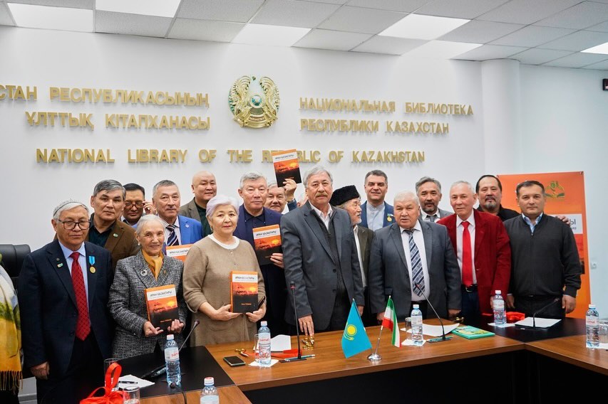 Вышла книга об истории, быте и культуре иранских казахов