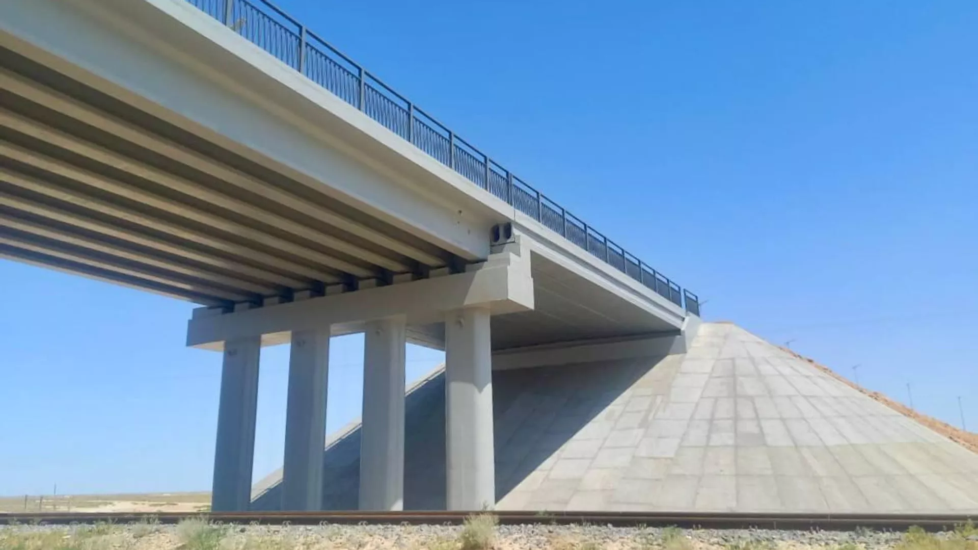 Казахстан инвестирует 17 млрд долларов в транспортную инфраструктуру