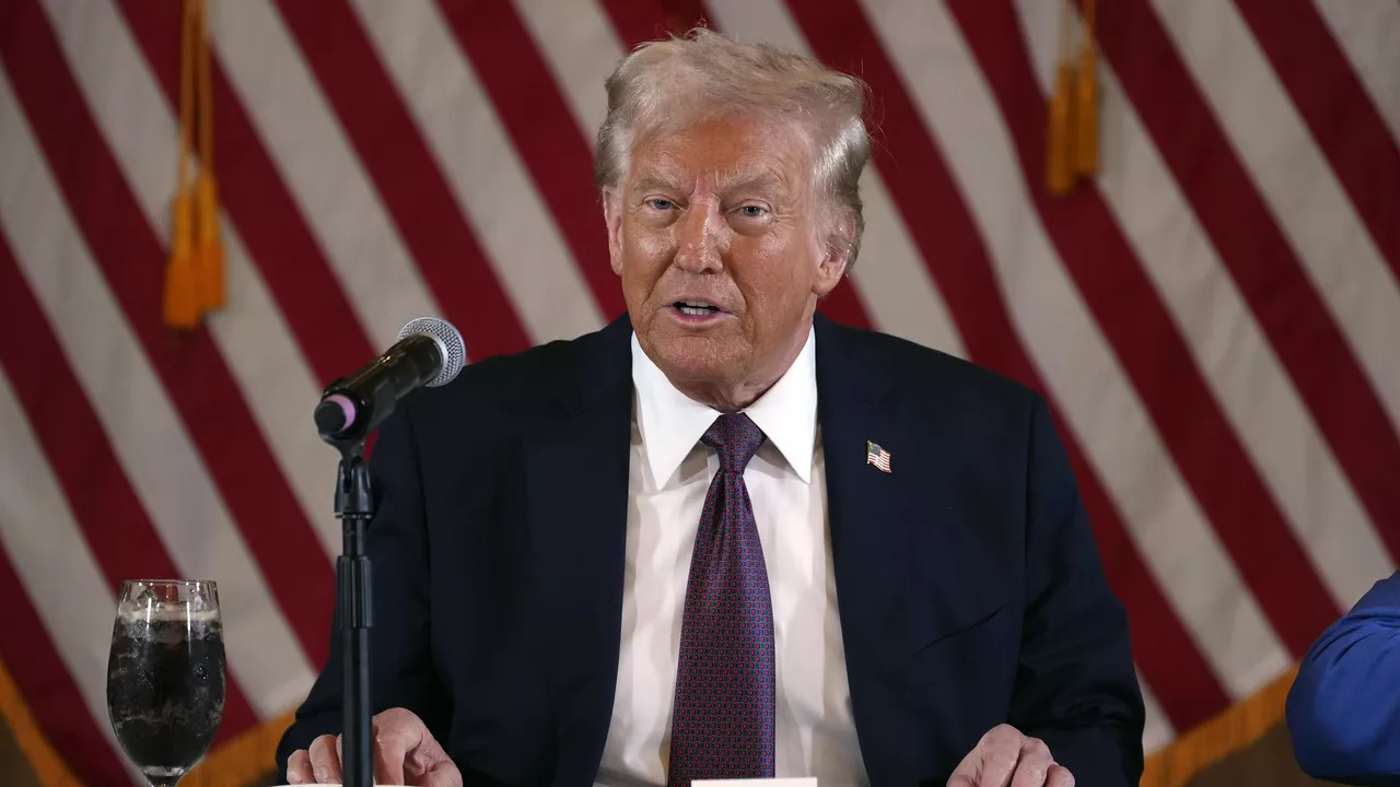 Трамп перед инаугурацией на митинге пообещал остановить конфликт на Украине