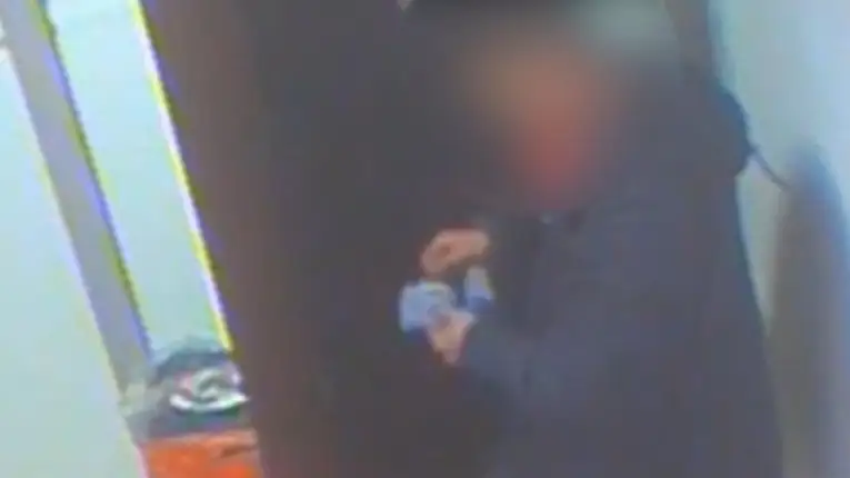 Руководители учреждений, обеспечивающих занятость населения, подозреваются в получении взяток.