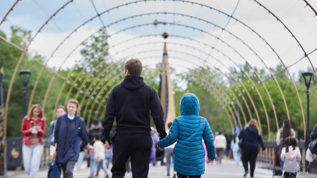 «Будьте примером!». Члены Национальной комиссии обратились к родителям