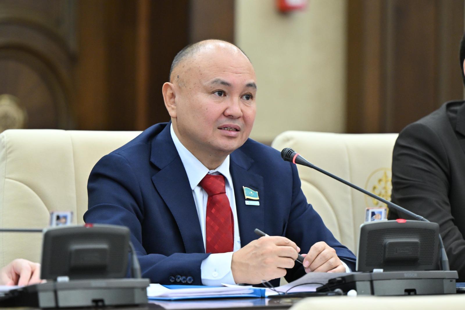 Депутат поднял вопрос о благосостоянии нашего народа.