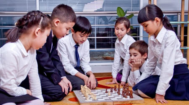 А. Аймағамбетов: «Развитие частных школ вызывает обеспокоенность»