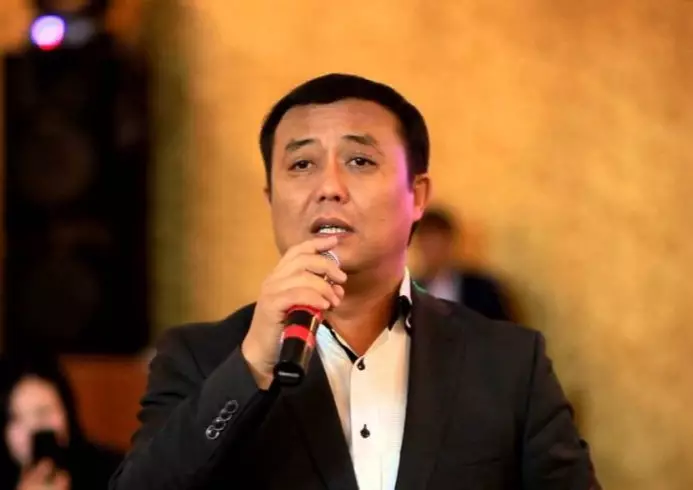 «На певцов нужно наложить штраф». Саят Медеуов сделал неожиданное предложение