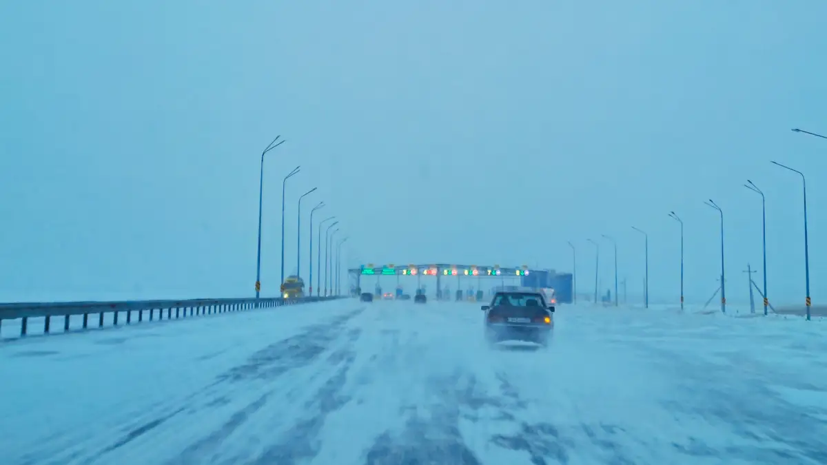 В связи с погодными условиями закрыты несколько республиканских автодорог.