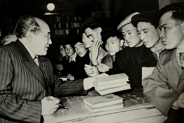 «Мои учителя»: Воспоминания о Мухтаре Ауэзове