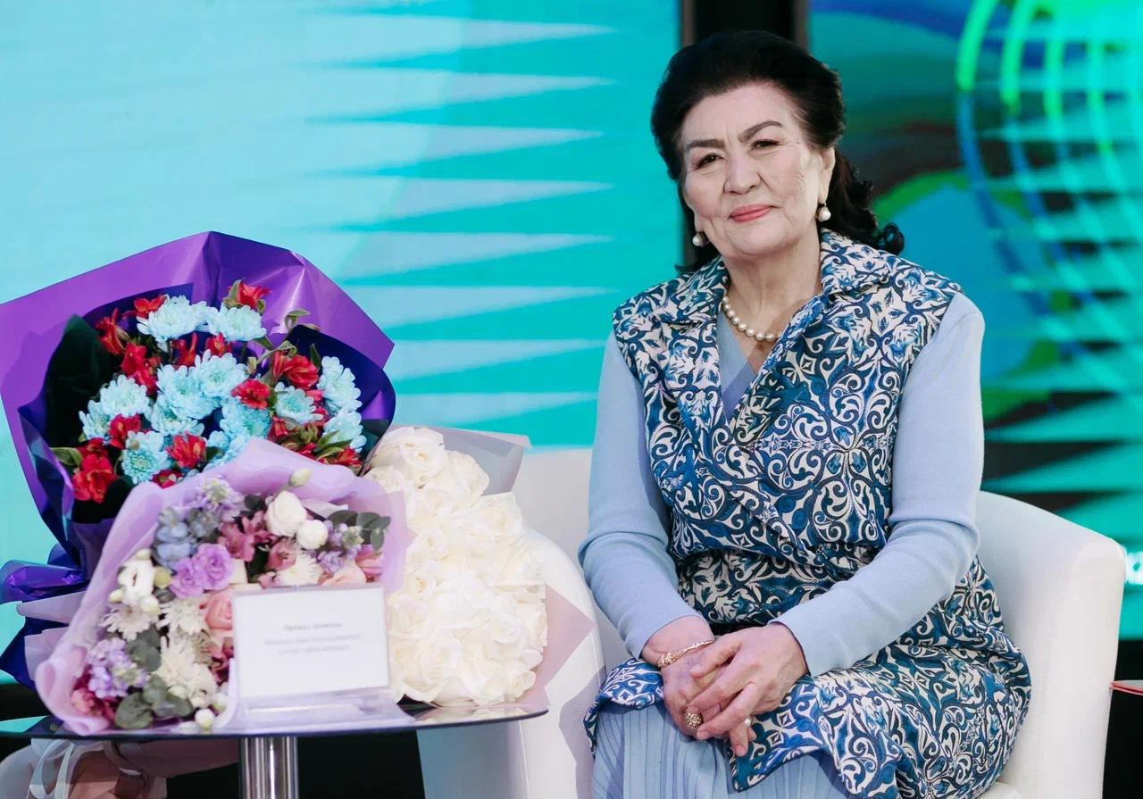 «Ценный труд, глубоко освещающий вопрос казахской родословной»: Вышла новая книга Оразкуль Асангазыкызы