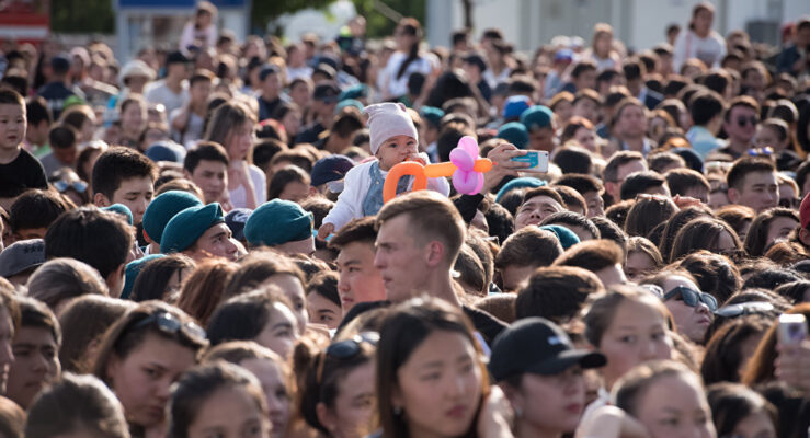 Каково сейчас население Казахстана?