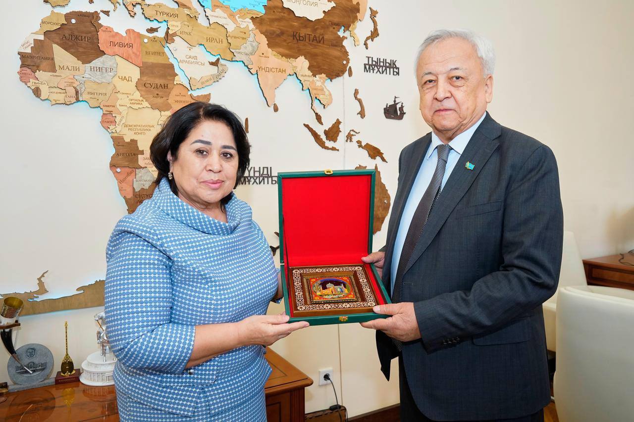 Казахско-узбекские писатели обсудили вопрос укрепления литературных связей