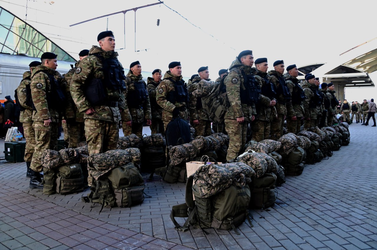 К 80-летию Победы: Первая партия участников военного парада прибыла в Астану