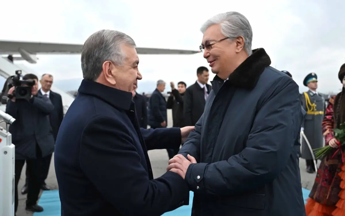 Президент Узбекистана Шавкат Мирзиёев прибыл в Казахстан с рабочим визитом.