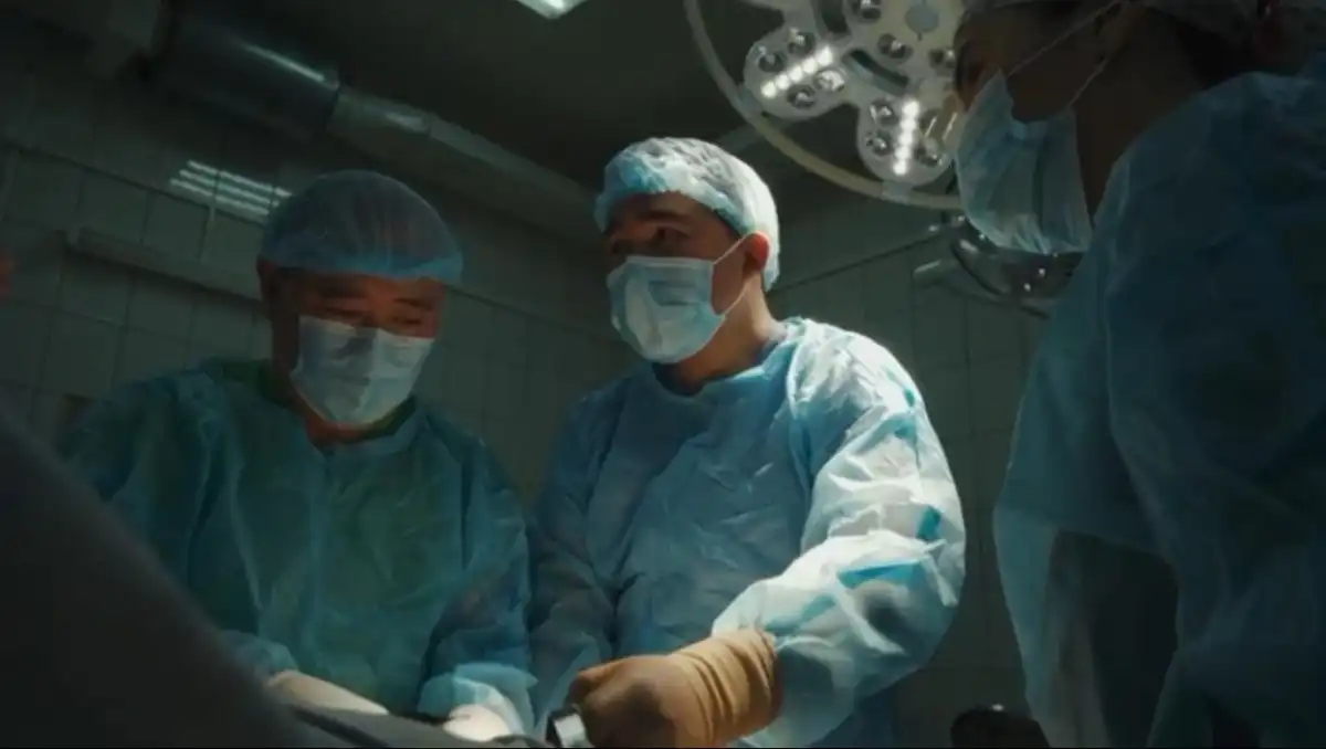 Атырауские врачи впервые провели ранее не выполненную операцию