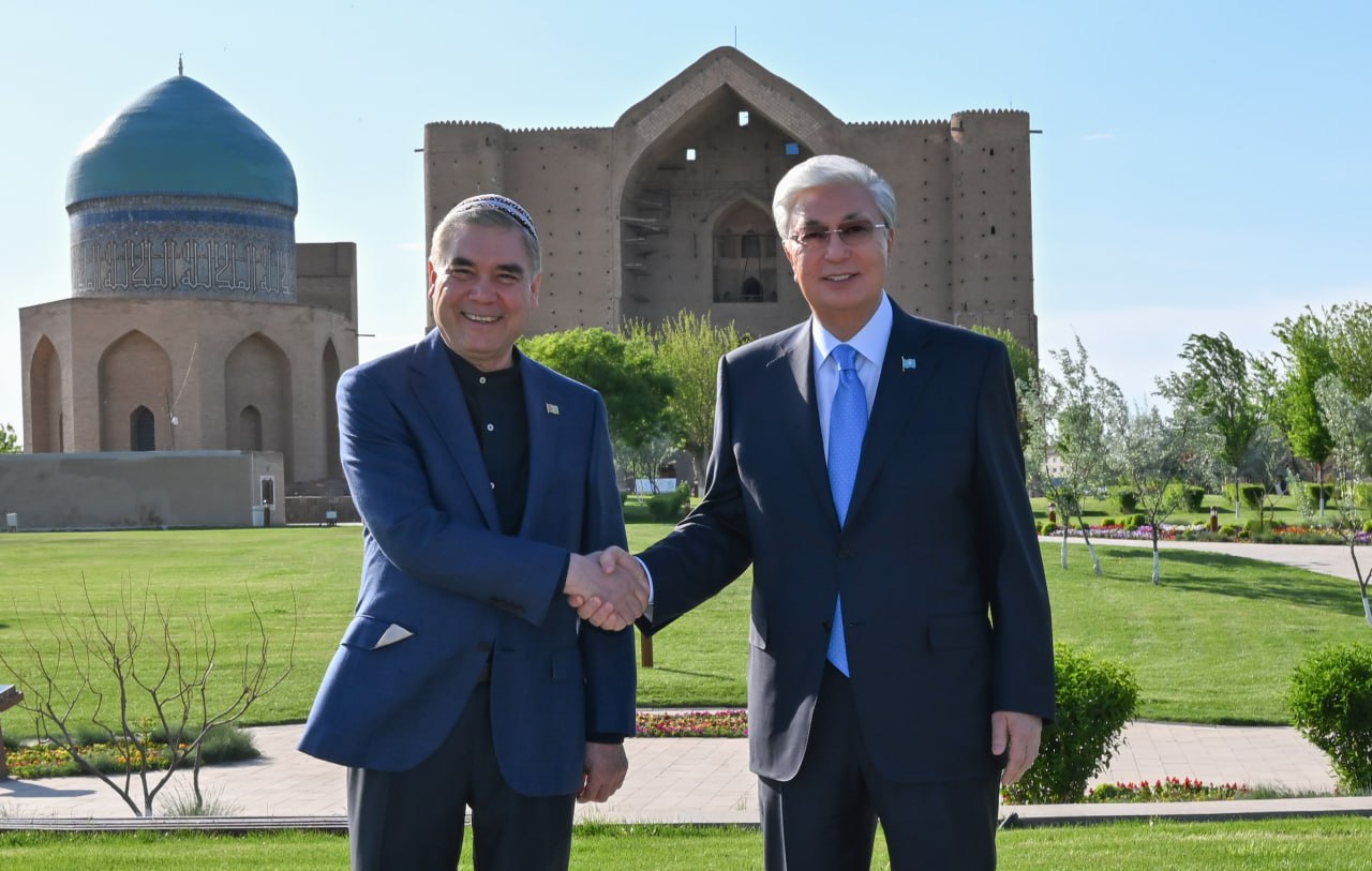 Визит Гурбангулы Бердымухамедова в Туркестан: укрепление духовных и культурных связей