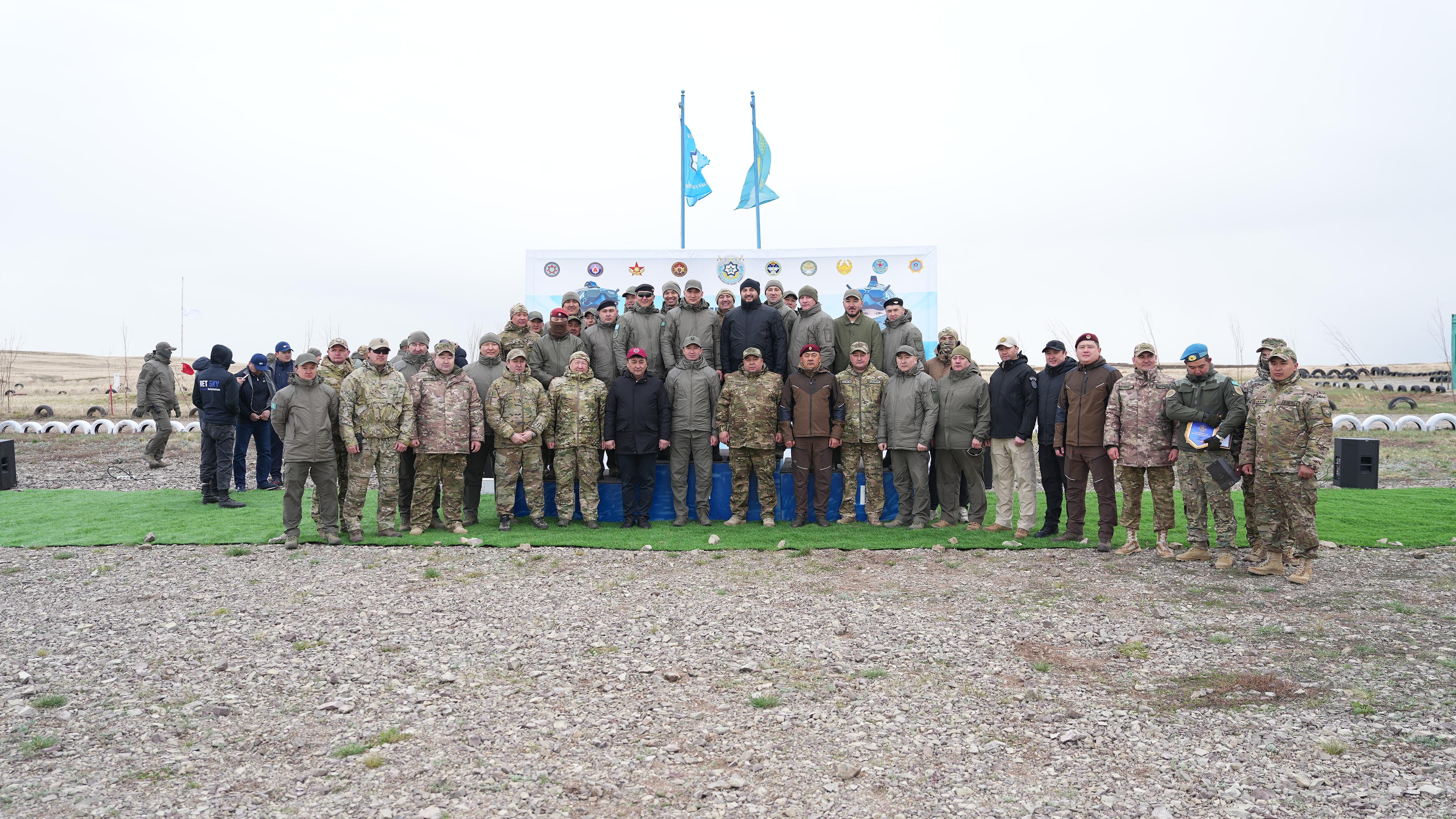 В Казахстане впервые прошел турнир Millitary Drone Race среди операторов FPV-дронов.