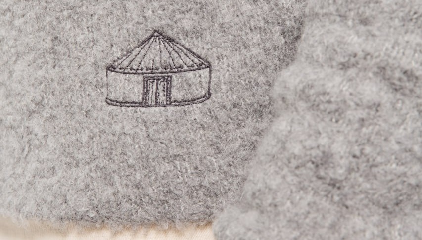 В Италии выпущена коллекция одежды с казахскими узорами