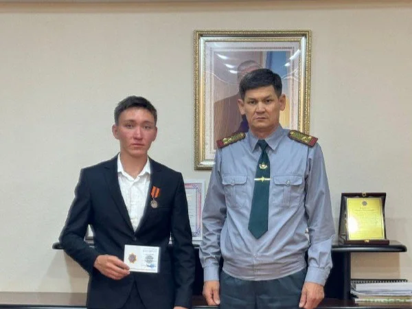 Студент, спасший тонущего ребенка, награжден