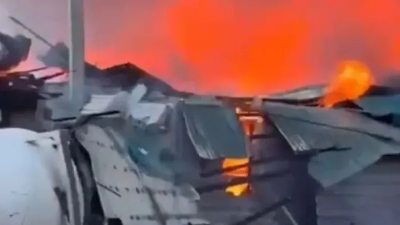 В Кульсары на автозаправочной станции произошел взрыв: два человека погибли, 14 пострадали