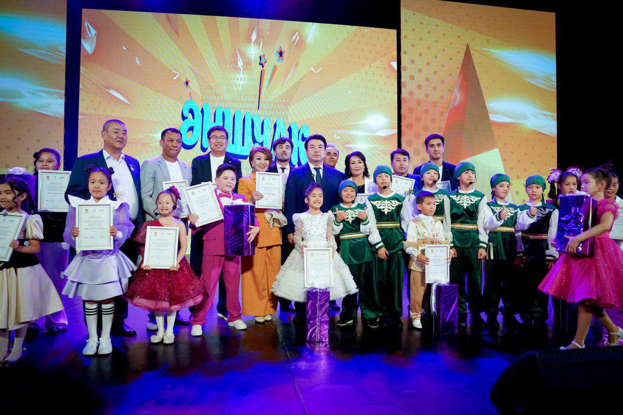 В Казахстане завершился фестиваль детских песен «Әншуақ»