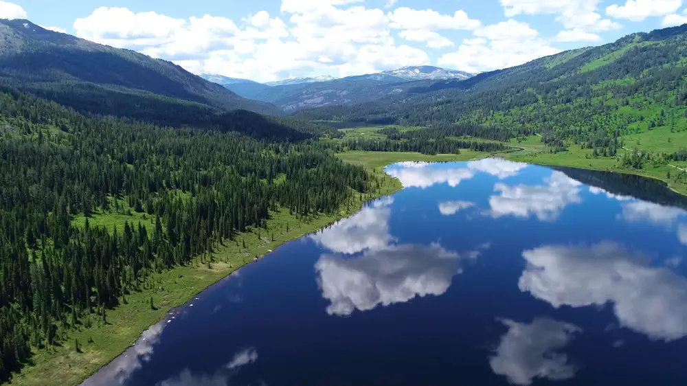 Куда поехать на летние каникулы: 5 лучших мест для отдыха в Казахстане