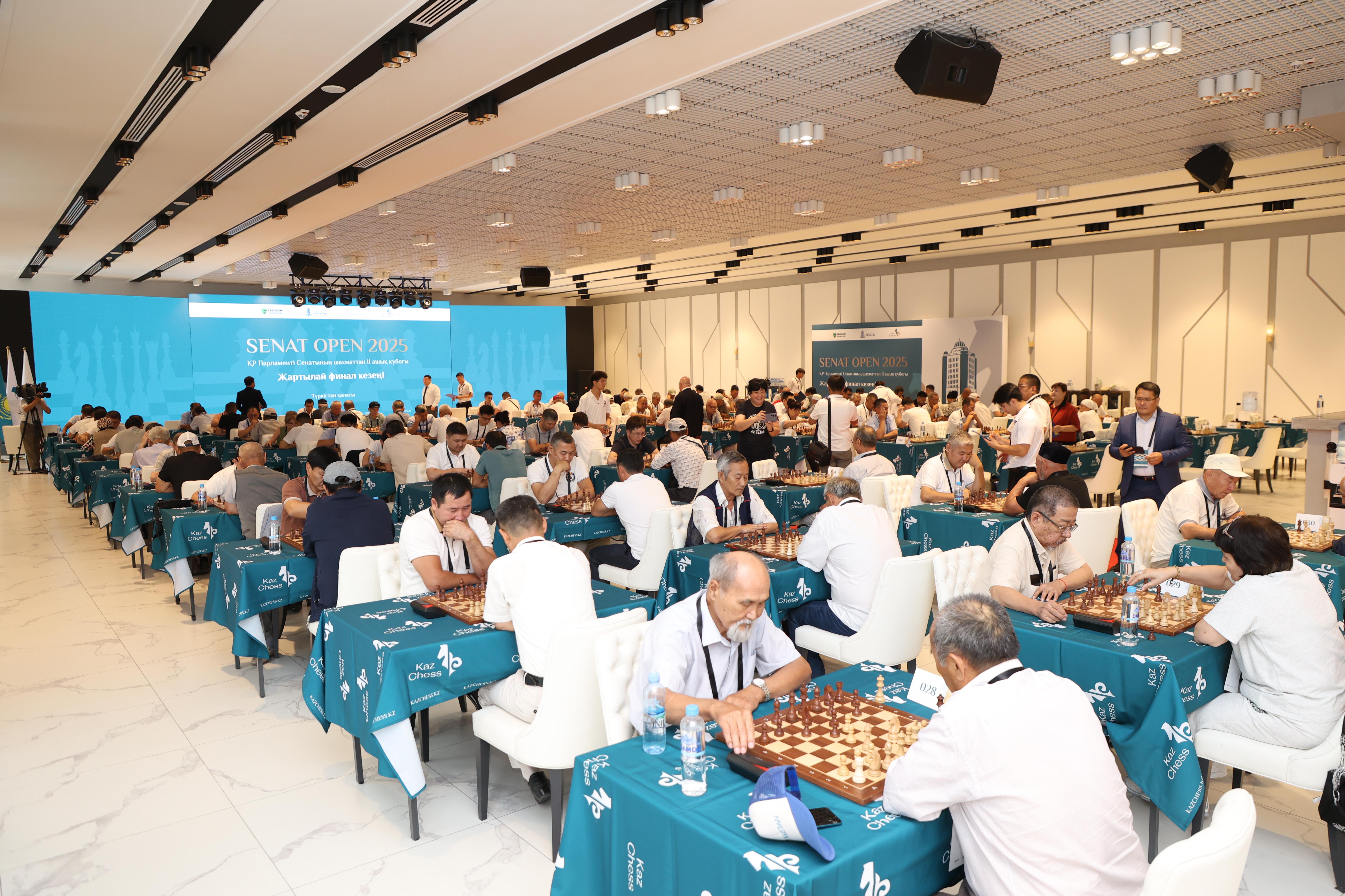 Начался полуфинальный этап II Открытого кубка «Senat Open».