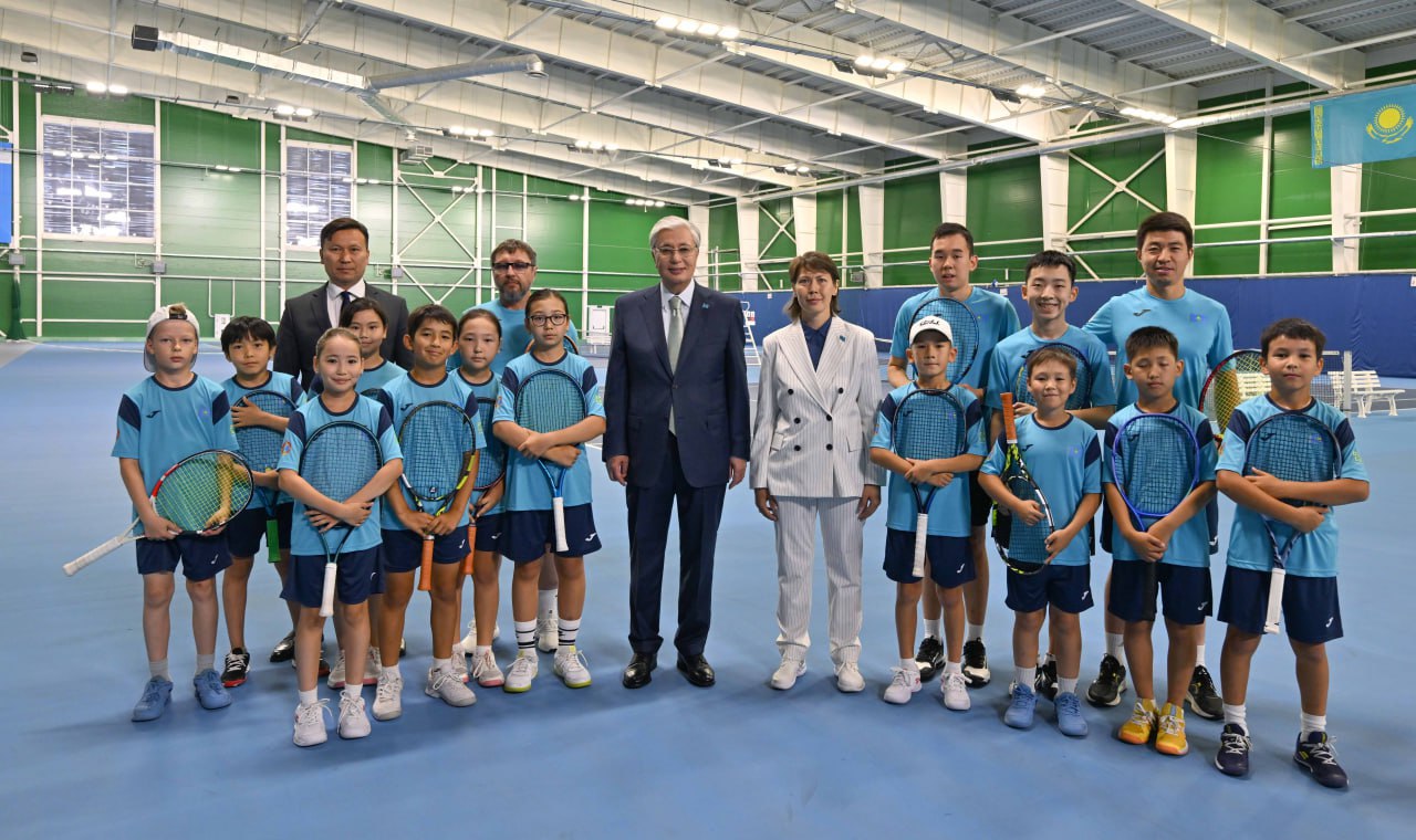 Глава государства посетил теннисный центр «Даулет».