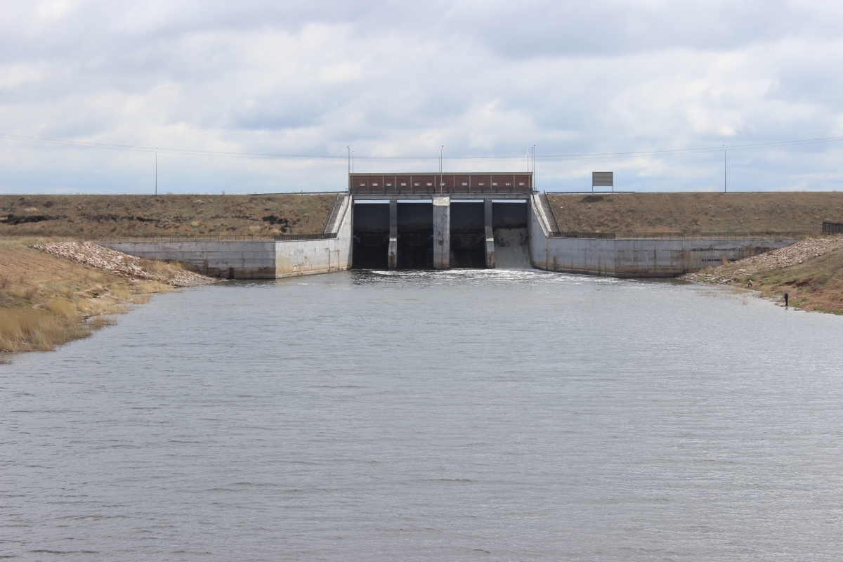 Астанинское водохранилище впервые за 55 лет очищается
