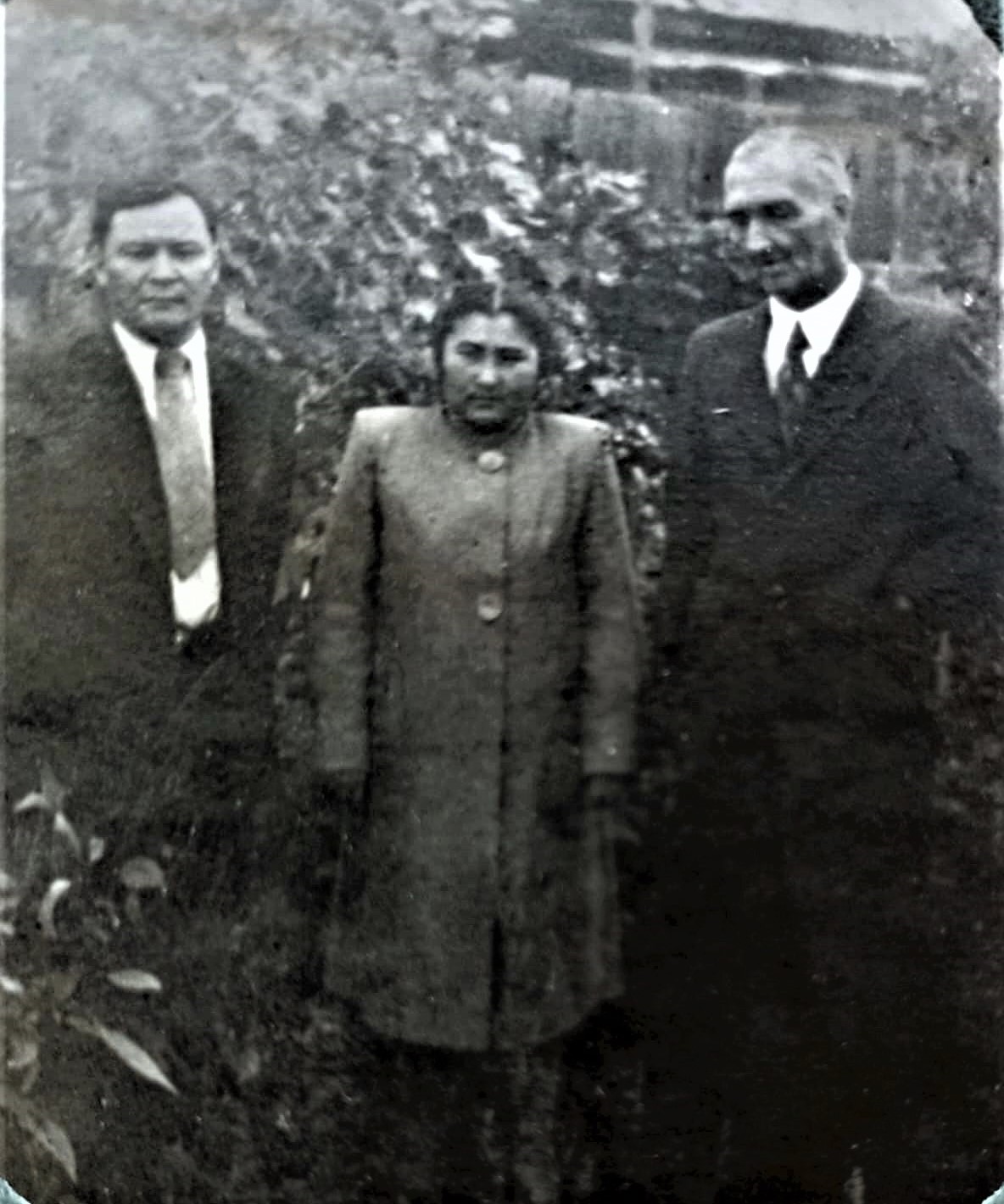 Единство нации и духовности: что мы знаем о дружбе Бориса Акермана и Каюма Мухамедханова?