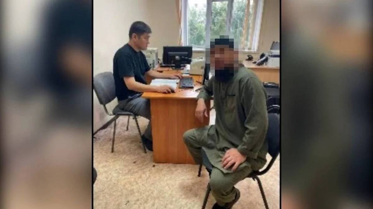 Мужчина, предложивший девушке «брак на одну ночь» в мечети, арестован на 5 суток