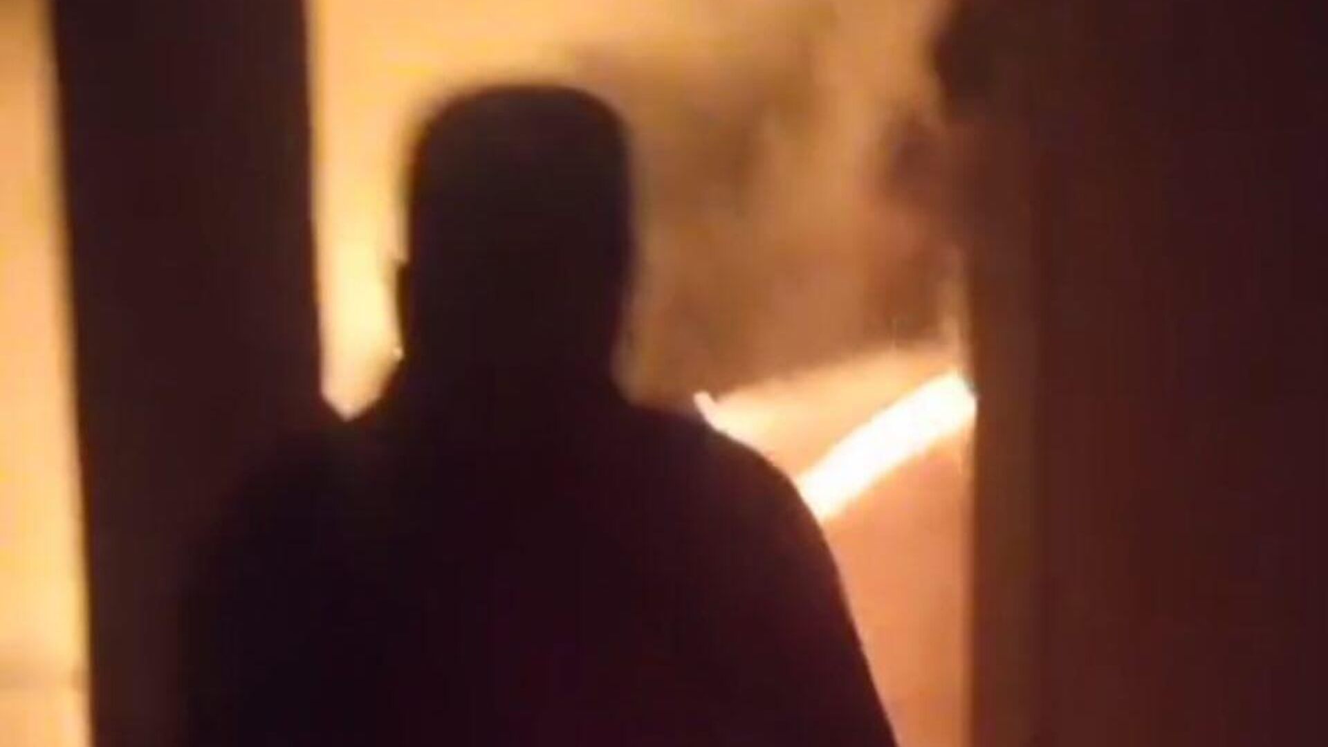 В Жетысу фельдшеры спасли детей и взрослых из горящего дома