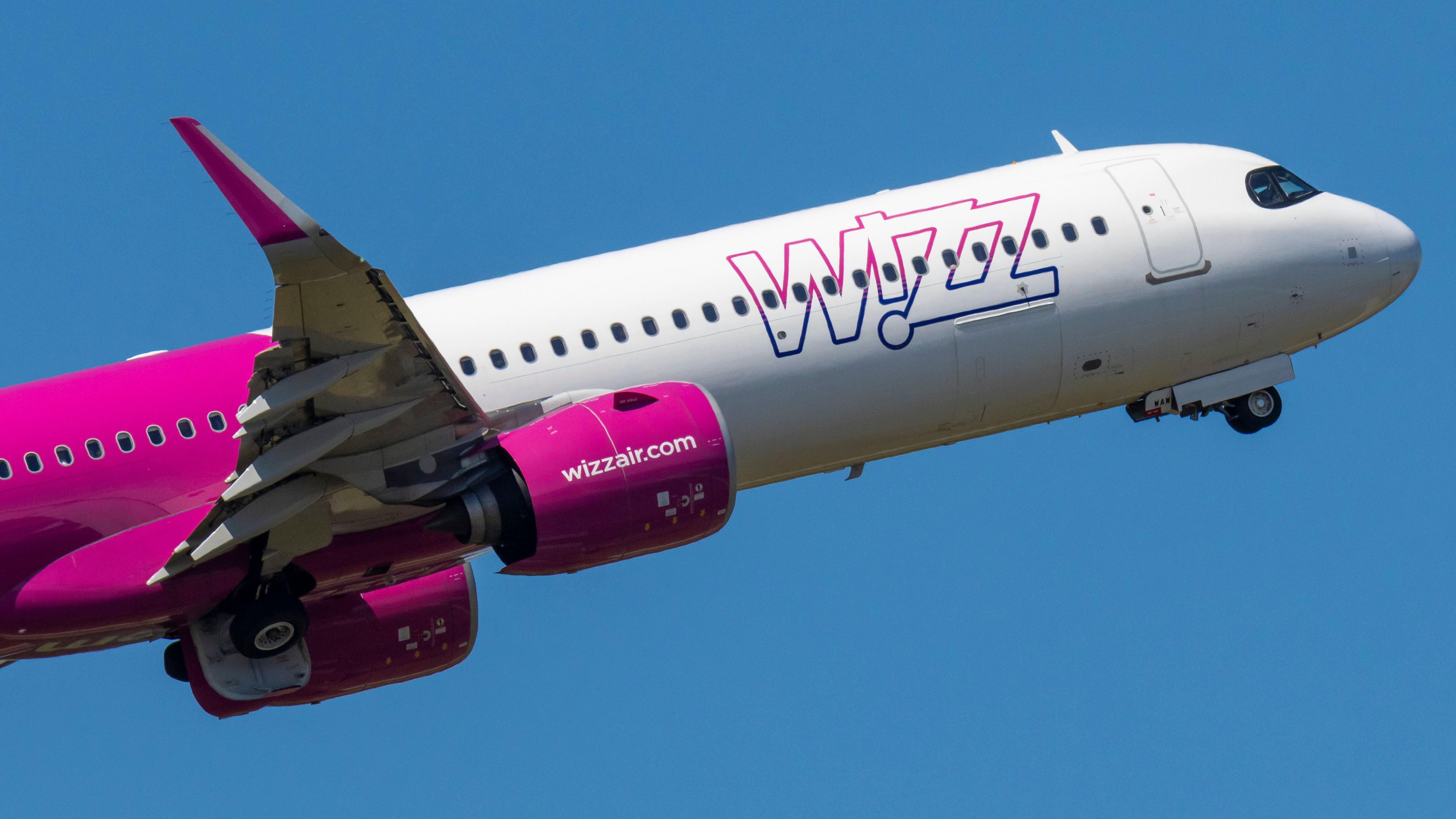 С сентября Wizz Air не будет летать из Абу-Даби в города Казахстана
