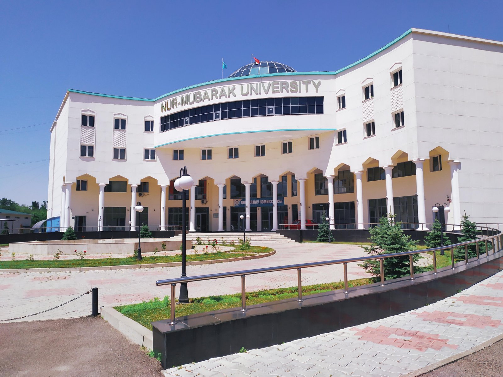 85-летняя бабушка поступила в университет в Алматы